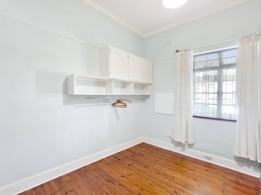 3 Bedroom Property for Sale in Sea Point Western Cape